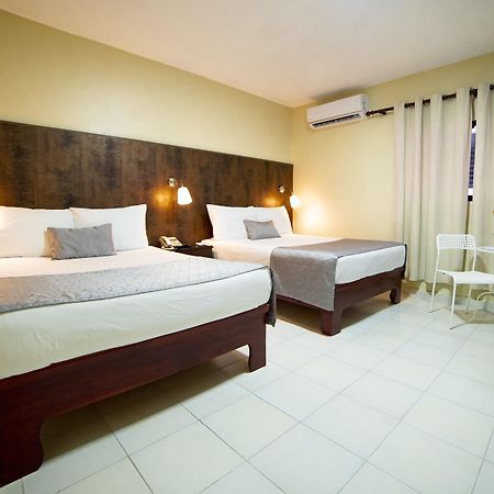 Hotel Real Bella Vista サントドミンゴ エクステリア 写真